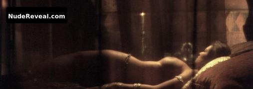 MANUELA ARCURI nude in Mad Love