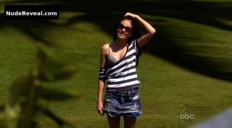 SARAH HYLAND nude in Modern Family