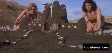 MELANIE LYNSKEY nude in Heavenly Creatures