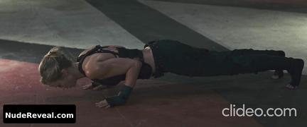 EMILY BLUNT nude in Edge Of Tomorrow