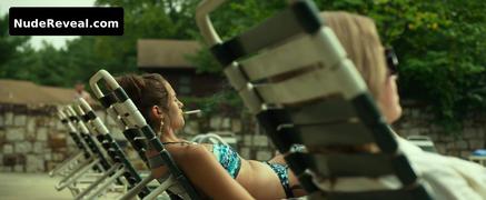 LOLA KIRKE nude in Gone Girl