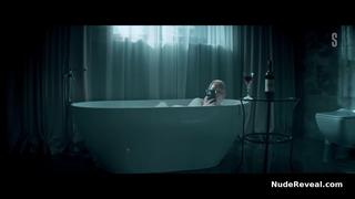 DARIYA MOROZ nude in Zhit zhizn