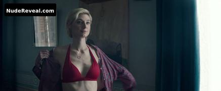 ELIZABETH DEBICKI nude in The Burnt Orange Heresy