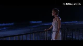 ASHLEY JUDD nude in Divine Secrets of the Ya-Ya Sisterhood