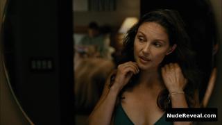 ASHLEY JUDD nude in Crossing Over