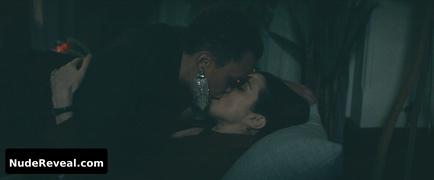 BRITNE OLDFORD nude in Dead Ringers