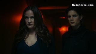 KELLY OVERTON nude in Van Helsing