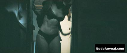 EIZA GONZALEZ nude in 3 Body Problem