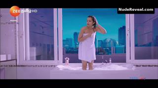 TRISHA KRISHNAN nude in Mohini