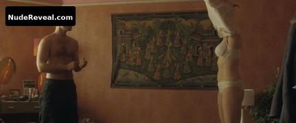 JULIETTE BINOCHE nude in Breaking and Entering