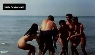 LAURA GEMSER nude in Amore libero