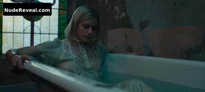 CARLSON YOUNG nude in The Blazing World