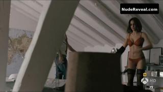 MEGAN MONTANER nude in Sin Identidad