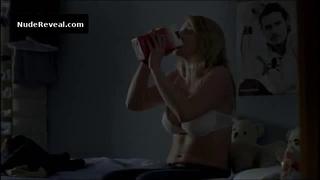 ANNA MARIA MUHE nude in Sieh zu, dass Du Land gewinnst