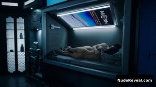 DOMINIQUE TIPPER nude in The Expanse