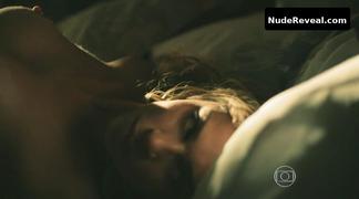 GRAZI MASSAFERA nude in Verdades Secretas