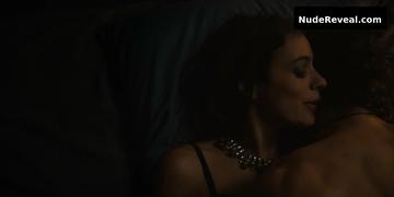 LAYSLA DE OLIVEIRA nude in Locke & Key