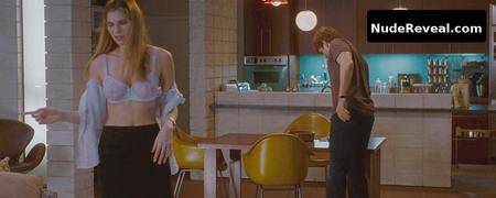 LAKE BELL nude in No Strings Attached