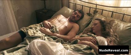 SERENAY SARIKAYA nude in Shahmaran