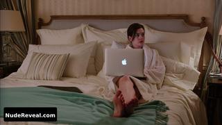 ANNE HATHAWAY nude in The Intern