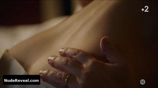 CAMILLE LOU nude in Jai menti