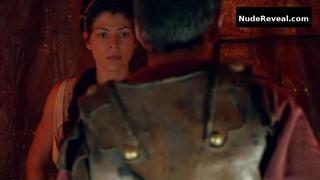 THAIS BLUME nude in Hispania, la leyenda