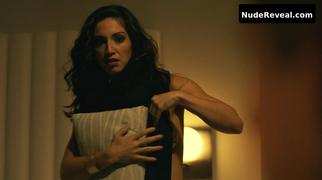 LAURA ALEMAN nude in StartUp