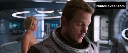 JENNIFER LAWRENCE nude in Passengers