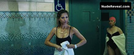 SARAH MICHELLE GELLAR nude in Veronika Decides to Die