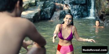 BEATRIZ LINHALES nude in Desperate Lies