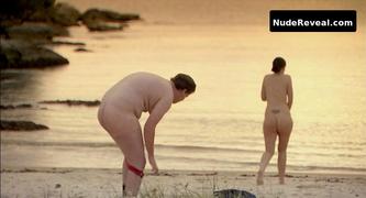 CLARE SOUTHGATE nude in Underbelly