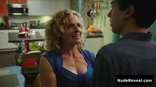 ELISABETH SHUE nude in Behaving Badly