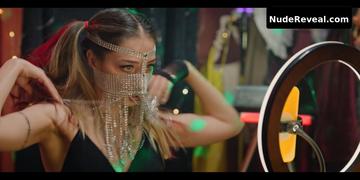 HAZAL SUBASI nude in 10 Days of a Curious Man
