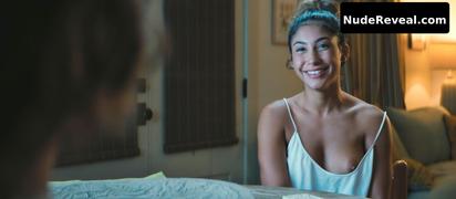 ISABELLA FERREIRA nude in Incoming