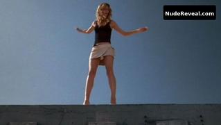 GISELE BUNDCHEN nude in Taxi