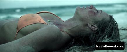 BLAKE LIVELY nude in The Shallows