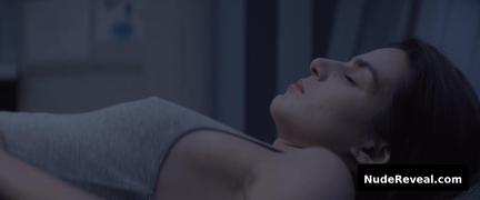 CLARA LAGO nude in Orbita 9