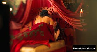 TANYA REYNOLDS nude in The Decameron