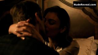 NATHALIE KELLEY nude in Dynasty