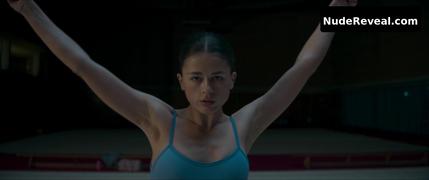 MARIIA NETAVROVANA nude in Free Falling