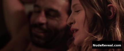 CHRISTA THERET nude in La fille du patron