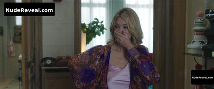 VIRGINIE EFIRA nude in Waiting for Bojangles