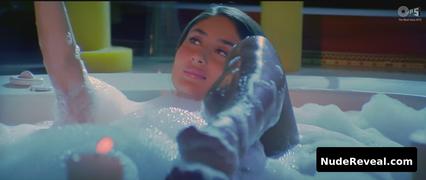 KAREENA KAPOOR nude in Bewafaa