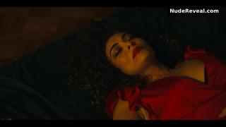 JULIANA PAES nude in Desperate Lies