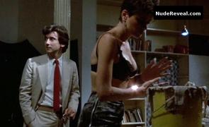 LINDA FIORENTINO nude in After Hours