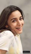 ALIA BHATT nude in Humpty Sharma Ki Dulhania