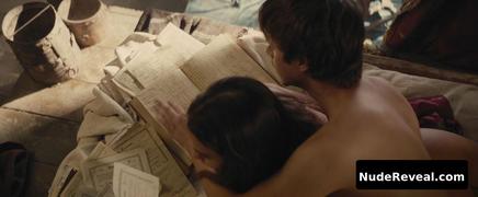 ALICIA VIKANDER nude in Tulip Fever