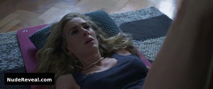 KIRA MIRO nude in De Perdidos A Rio