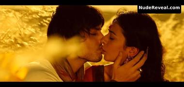 RAKUL PREET SINGH nude in Yaariyan