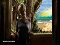 MARIANA XIMENES nude in Muito Gelo E Dois Dedos dAgua